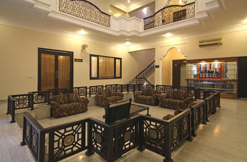 Le Grand Hotel Haridwār Exteriör bild